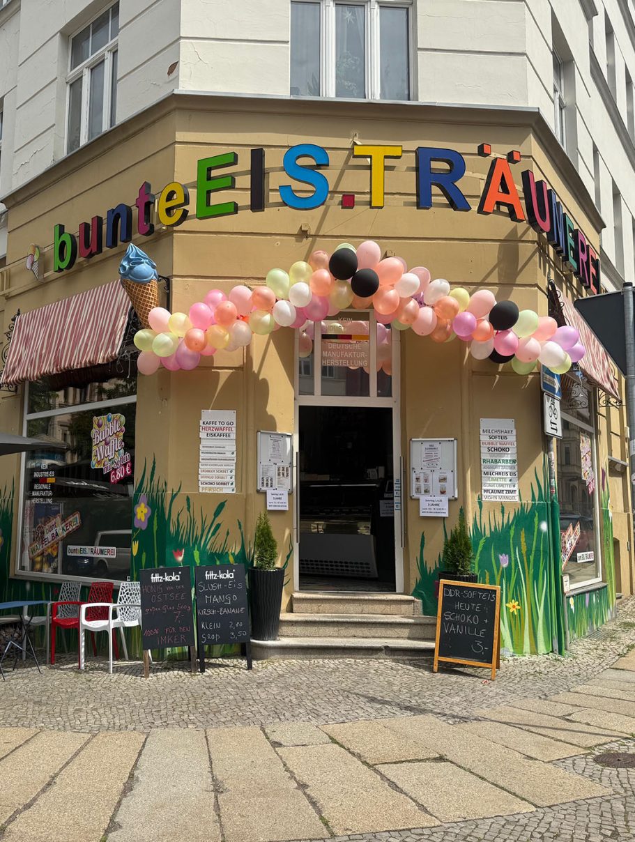 bunteEIS.TRÄUMEREI eisdiele bunte eisträumerei lessingstrasse 1 in halle aussenansicht zur eröffnung